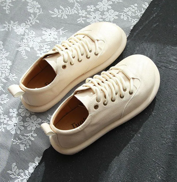 Women Stylish Retro Lace-Up Soft Leather Casual Shoes